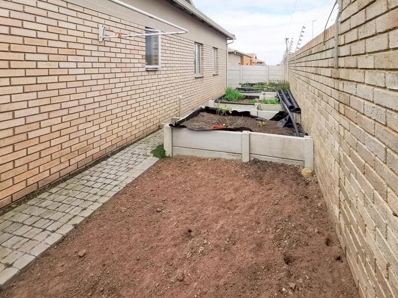 3 Bedroom Property for Sale in Mooikloof Country Estate Western Cape